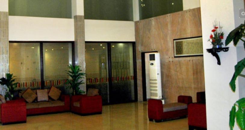 Hotel Radiance Bhilwara Exteriör bild